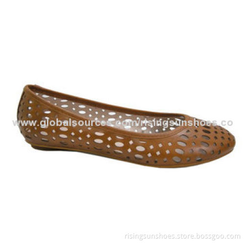 Stylish Women's Flat Casual Shoe, Made of Pu Upper/Metal Studs Decoration, OEM Orders are Welcome